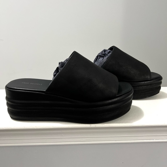 🌻🆕FREE PEOPLE Harbor Flatform Sandals-Black-Size 8 - Picture 10 of 16